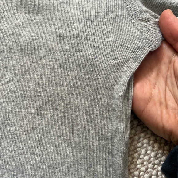 Everlane micro rib supima turtleneck grey size small very good condition - Picture 5 of 6